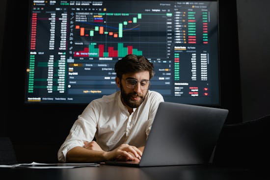 Digital Macroeconomic & Market Trends Essential For Success