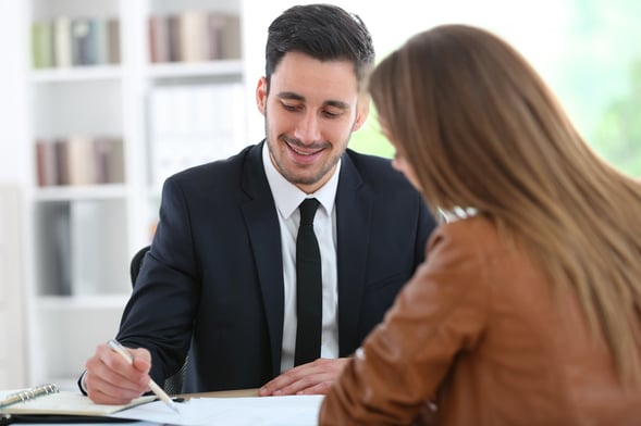 Choosing the Right Corporate Advisor: 6 Essential Tips for Success