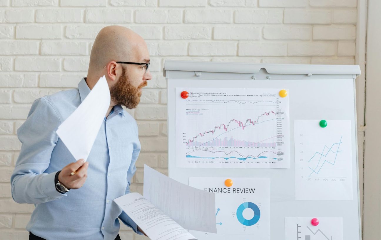 Bridging AI, Sales Triggers, and Payments for Smarter B2B Growth